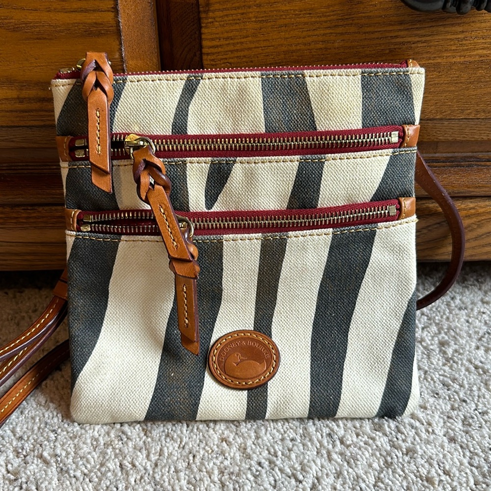 Zebra pattern Dooney & Bourke crossbody purse